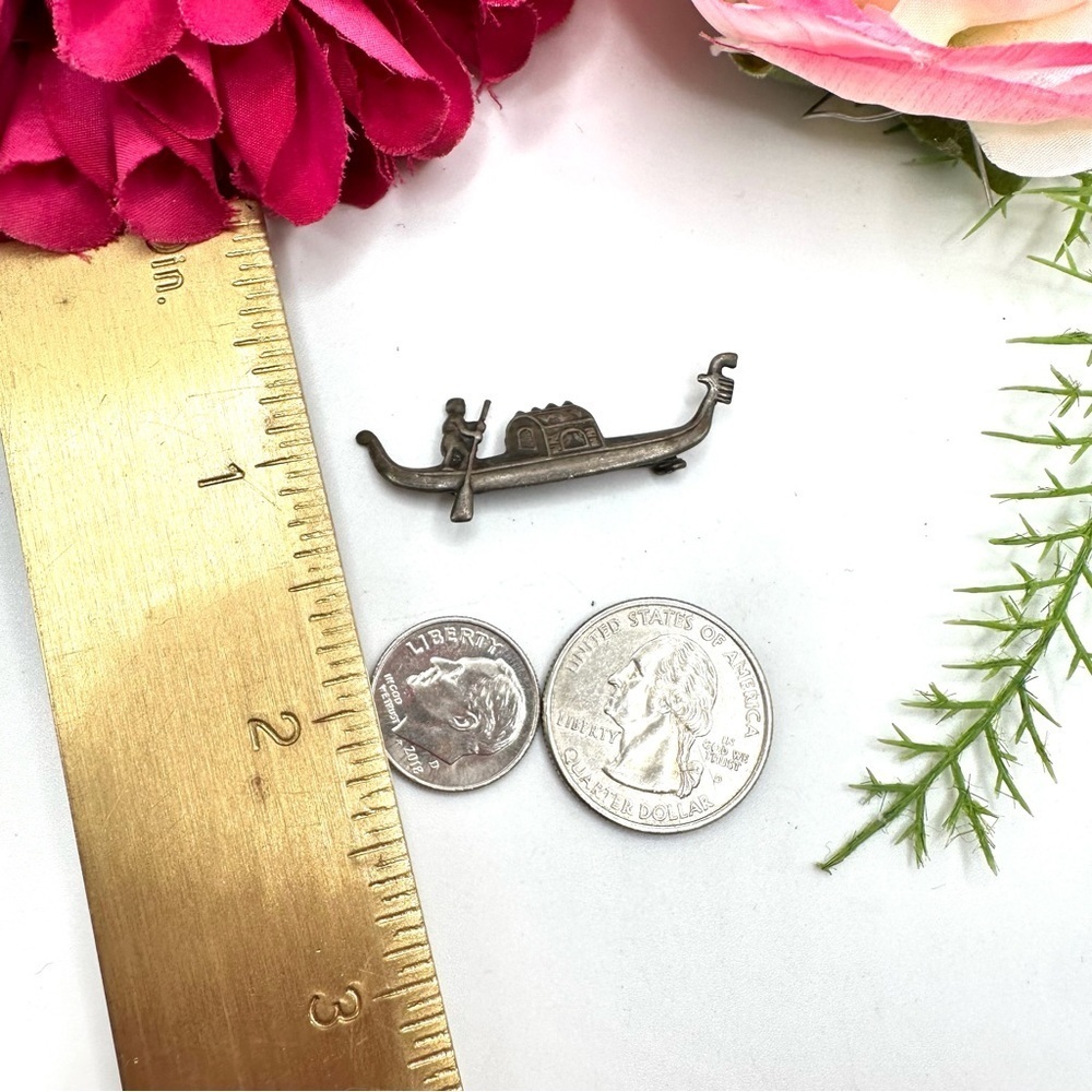 VINTAGE⚜️Antiqued Silver Rowboat Brooch - Picture 6 of 6